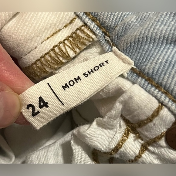 PacSun Women's Mom Short Blue and White Denim Shorts Size 24 - Picture 10 of 13